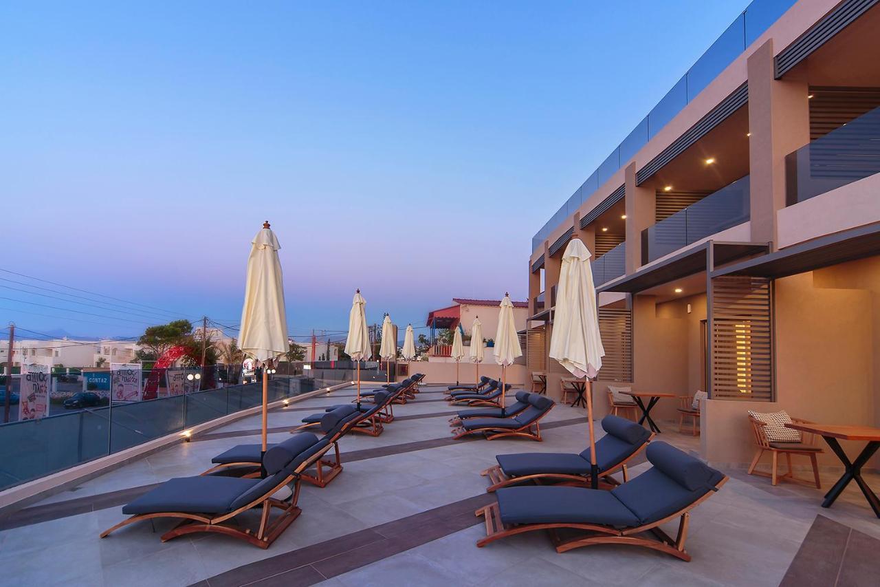 Lilium Luxury Suites Agia Marina  Exterior photo