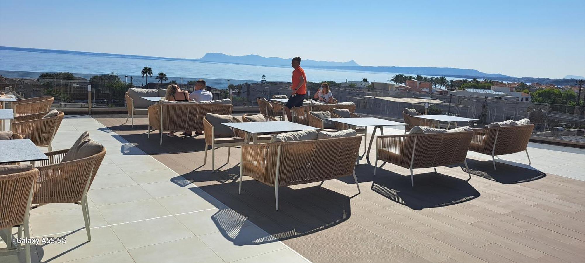 Lilium Luxury Suites Agia Marina  Exterior photo